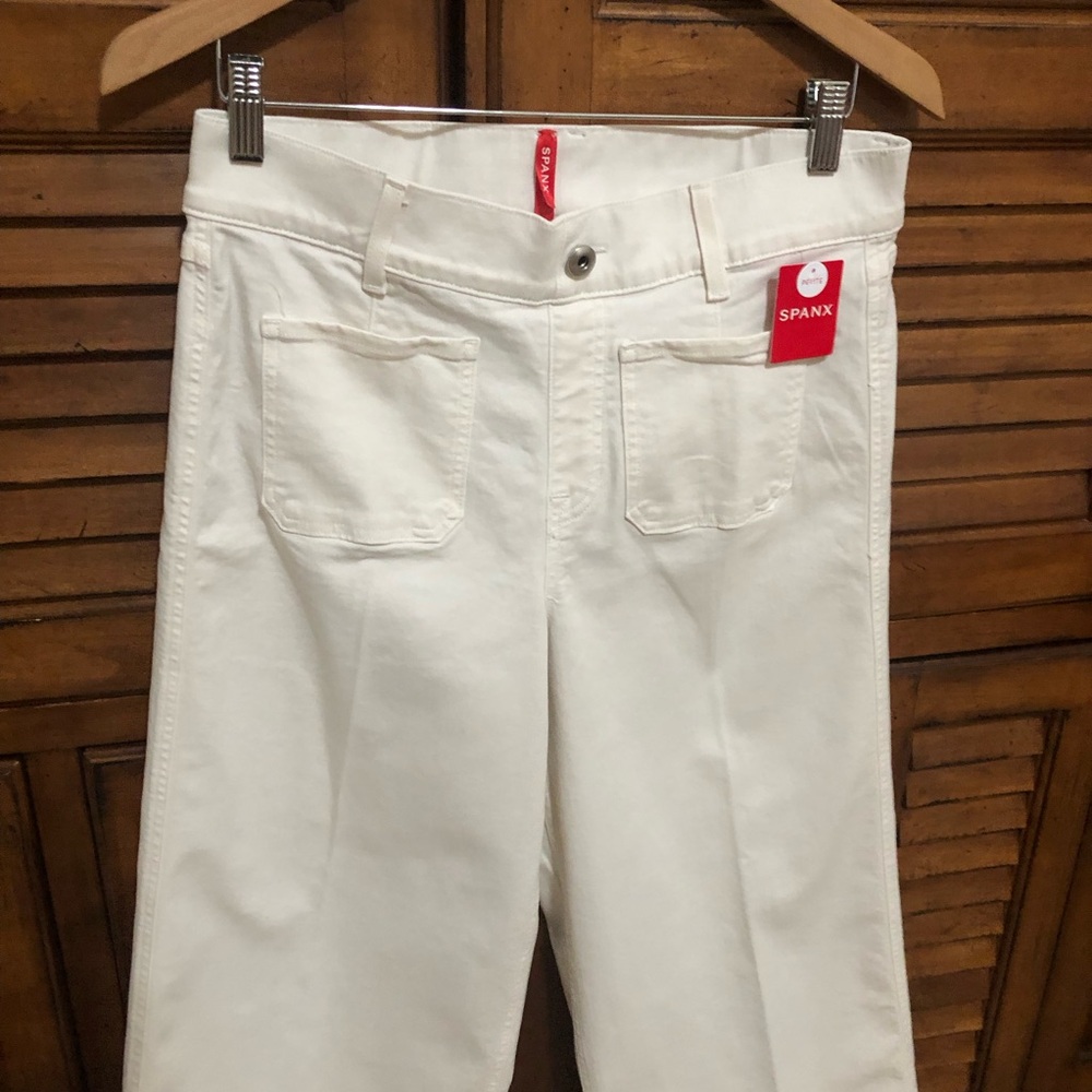 NEW! SPANX White Cropped Wide Leg Jeans - Size Petite Large ↩️ - Picture 2 of 12